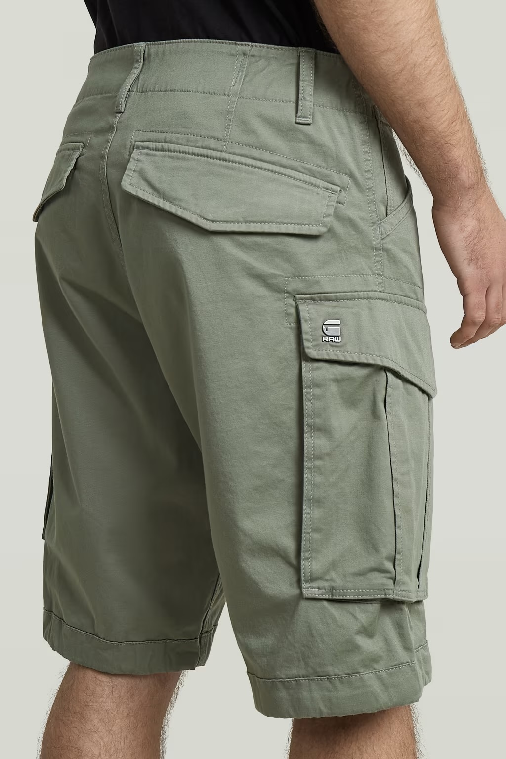Rovic Relaxed Shortsit - Image 4