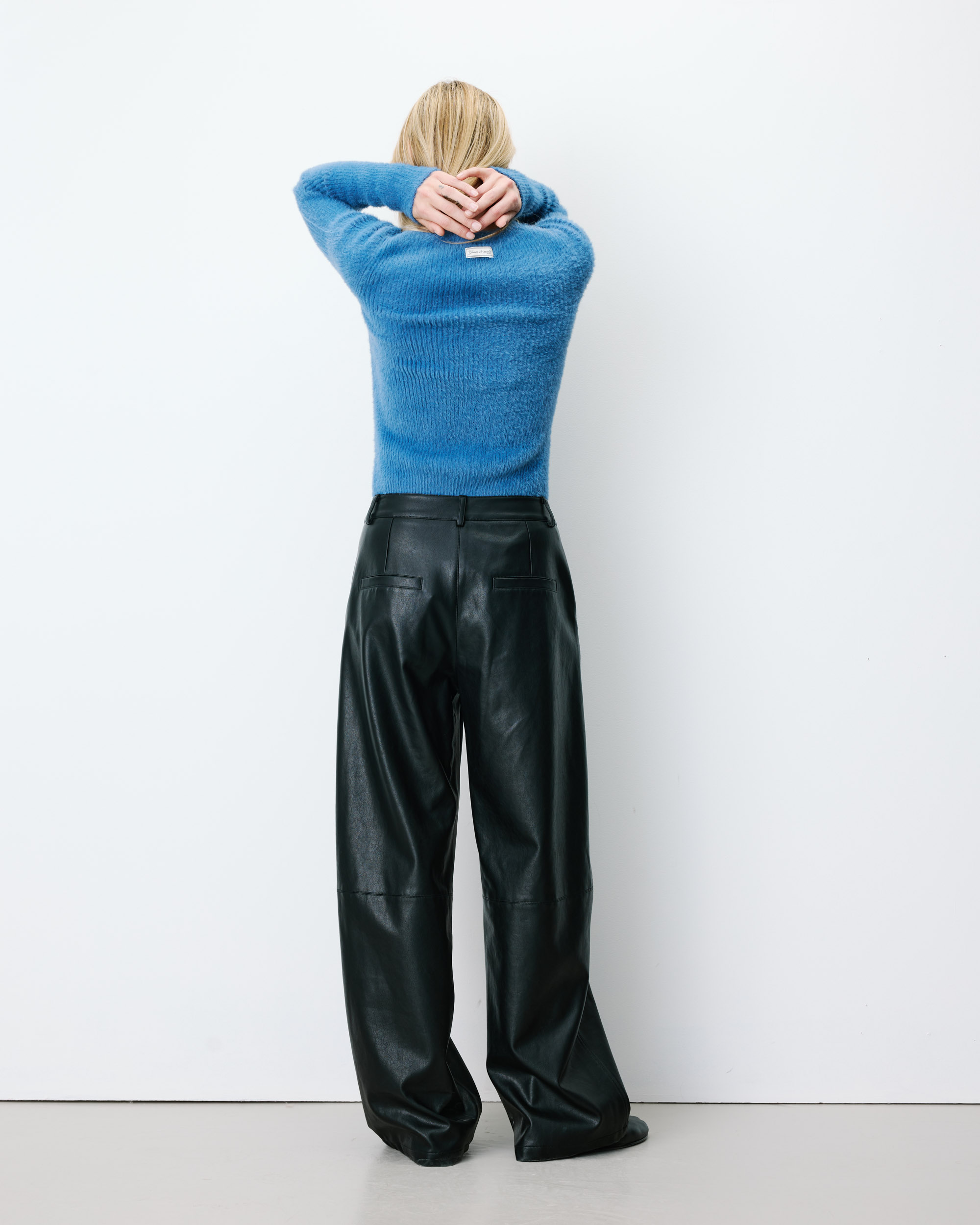 Alfie Housut - Image 5