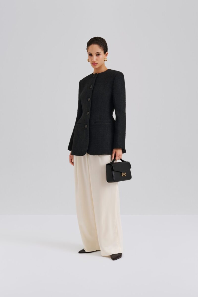 Carol Fitted Round Neck Bleiseri